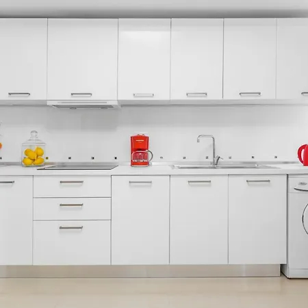 Luxurious Close To The Sea *