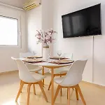 Апартаменты Luxurious Close To The Sea *